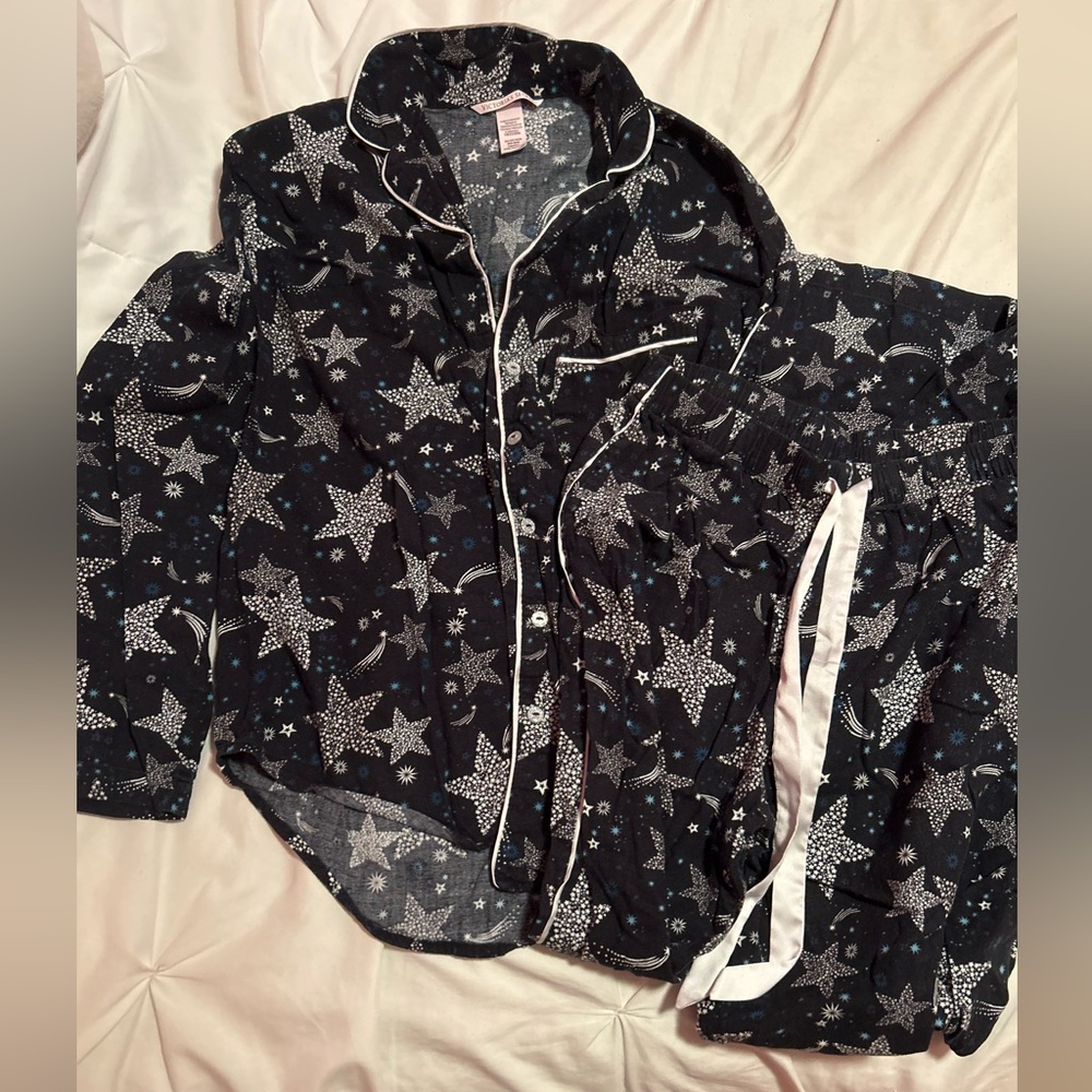 Victoria’s Secret Star/Galaxy Button-Down Long-Sleeve Pajama Set